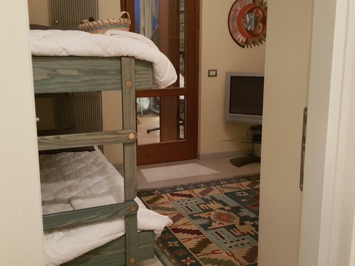 波尔佩纳泽德尔加尔达Casa Camilla别墅 外观 照片