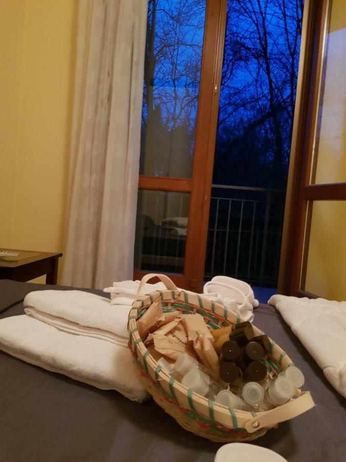 波尔佩纳泽德尔加尔达Casa Camilla别墅 外观 照片
